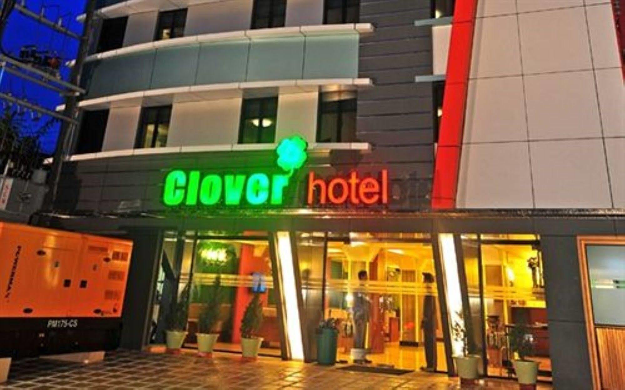 יאנגון Clover Hotel מראה חיצוני תמונה